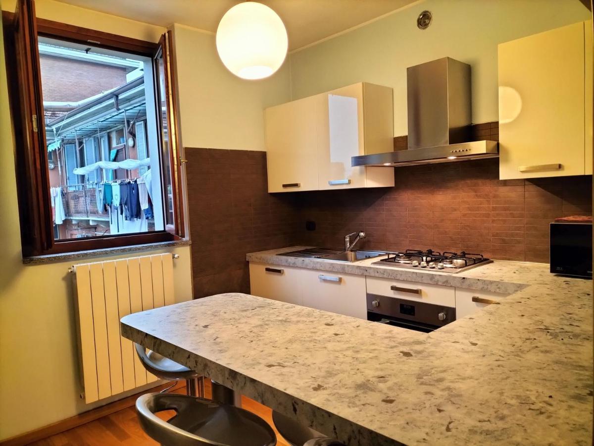 Casa Atene Милано Екстериор снимка