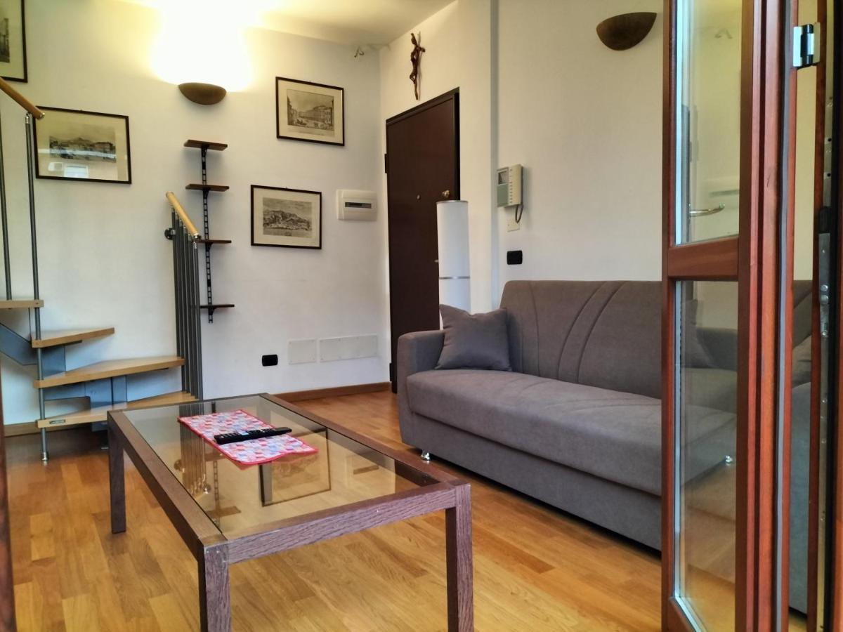 Casa Atene Милано Екстериор снимка