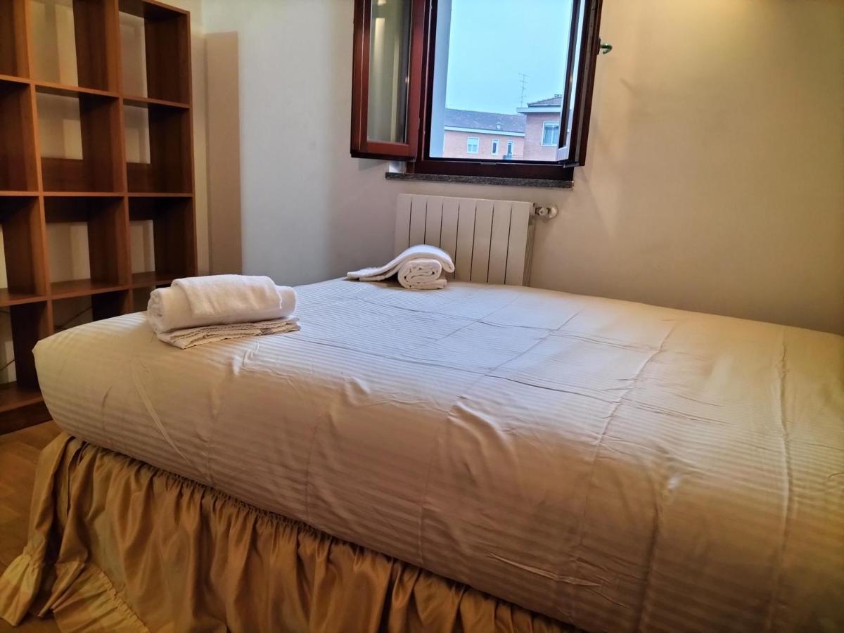 Casa Atene Милано Екстериор снимка